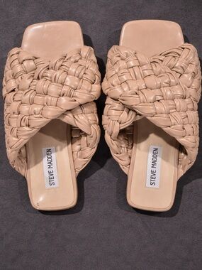Steve Madden Beige Braided Slide Mules